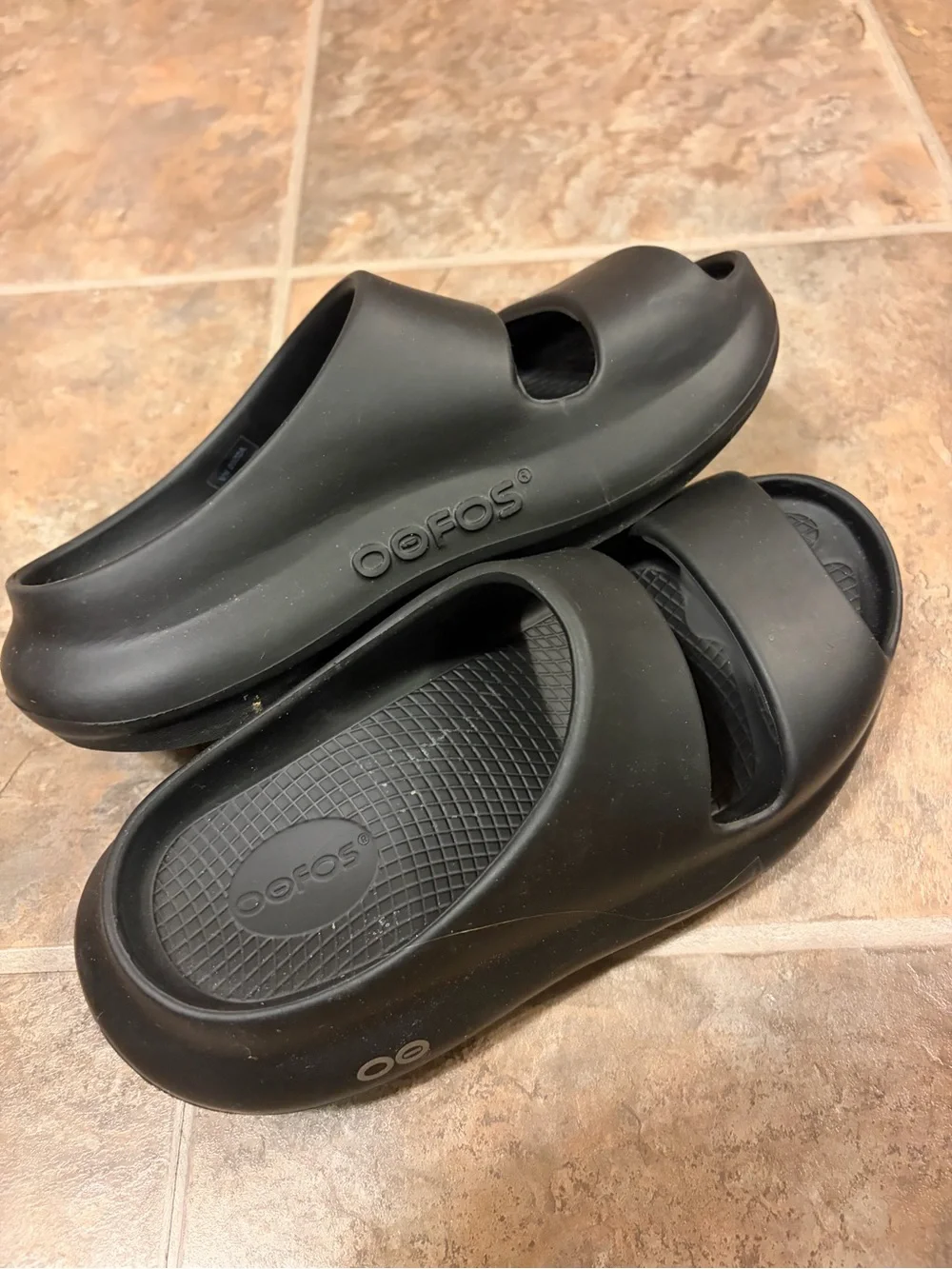 OOFOS OOyea Slide Sandal - Women's 7